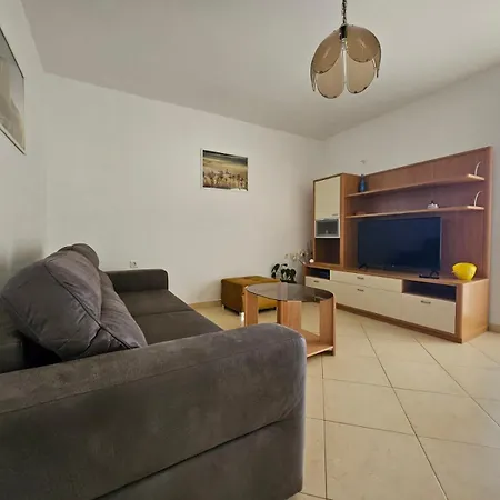 Apartament Lola